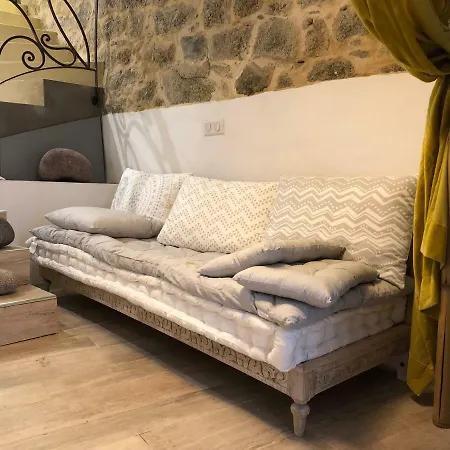 Corse - Lumio, Balagne Petite Maison Loft, Vue Imprenable Sur Le Golfe De Calvi * Lumio (Corsica)